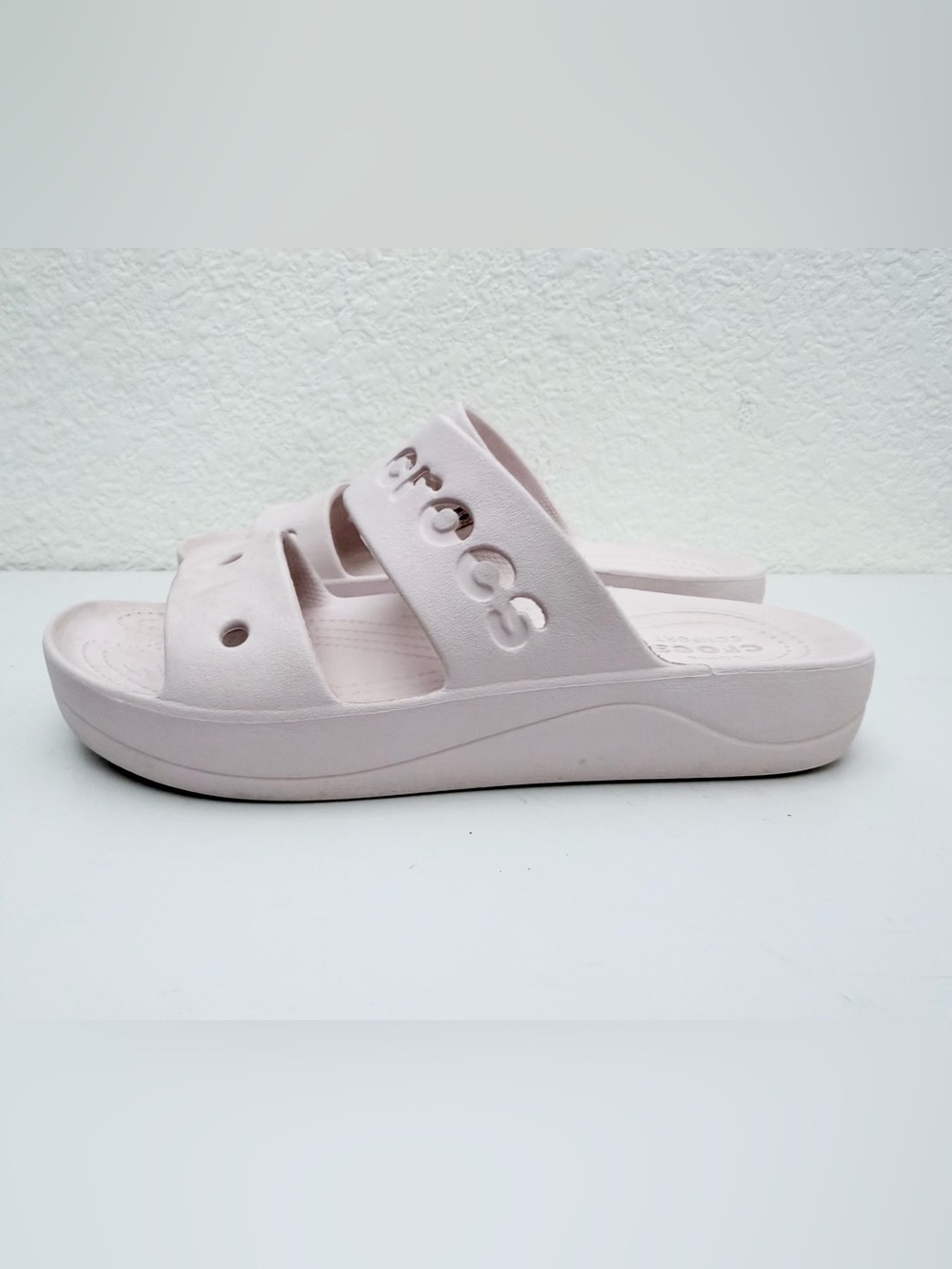 CROCS Baya Platform Sandal in Baby Pink Size 7